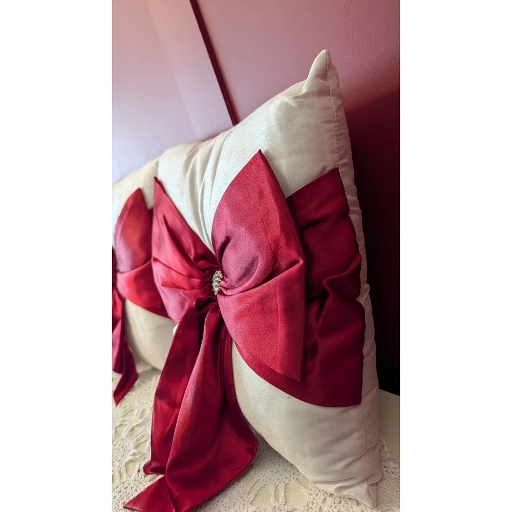 Set Of 2 Pier 1 Throw Pillows White With Red Bow Rhinestones 15